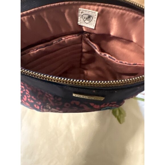 💖Travelon Wristlet Purse With Leopard Print In Blue & Pink With Zipper Closure - Picture 3 of 4